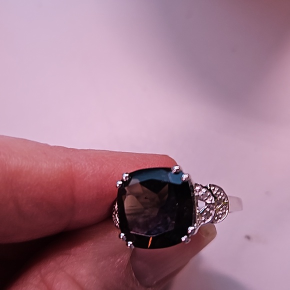 Stunning cushion cut brown topaz diamond ring. - Picture 4 of 6